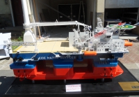customized model of EIDE FLEX HEAVY LIFT VESSEL